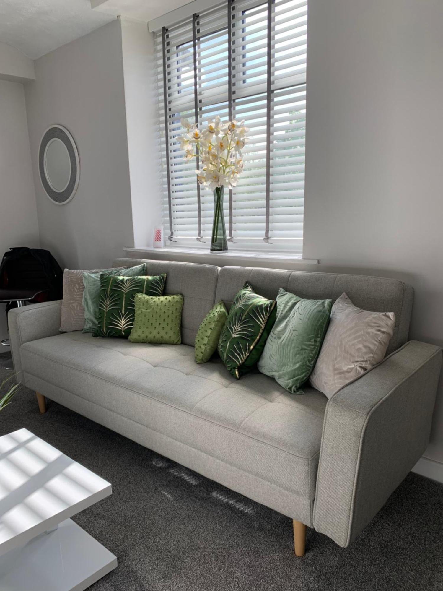 The Greens Apartment Farnworth Bagian luar foto